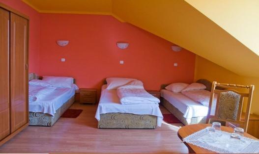 Hotel Czardasz Września Rom bilde