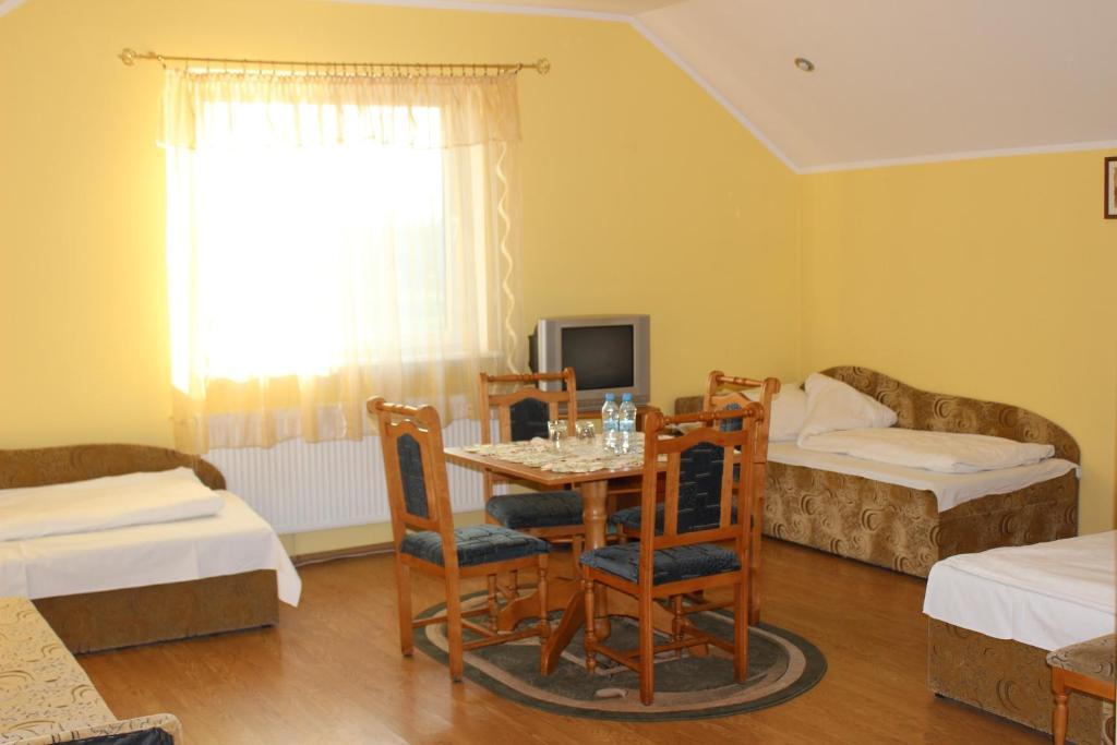 Hotel Czardasz Września Rom bilde