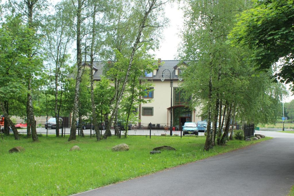 Hotel Czardasz Września Eksteriør bilde